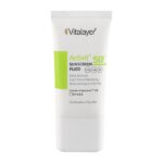 فلوئید ضد آفتاب بی رنگ ویتالیر مدل Activit با SPF50 مناسب پوست چرب حجم 50 میلی لیتر